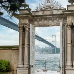Beylerbeyi Palace with Two Continents Tour